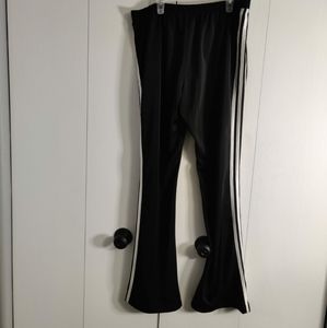 🍀Adidas work out pants boot cut style